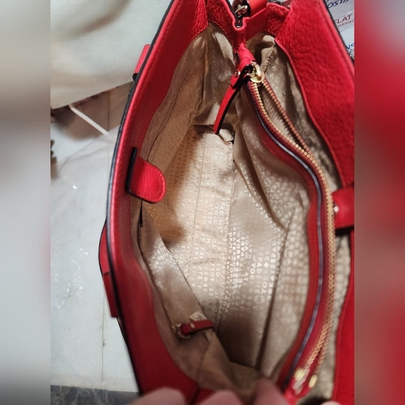 GUC  KATE SPADE (RARE SAMPLE  ) certified authentic - Picture 10 of 16